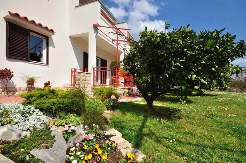Apartments Zizic Kaštela Exterior foto